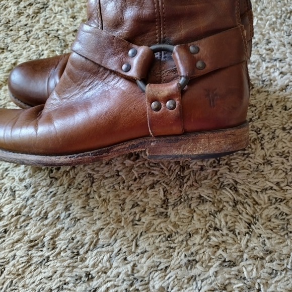 Frye Womens Cognac Leather Phillip Harness Ankle Moto Back Zip Boots sz 7,5 - Picture 6 of 9
